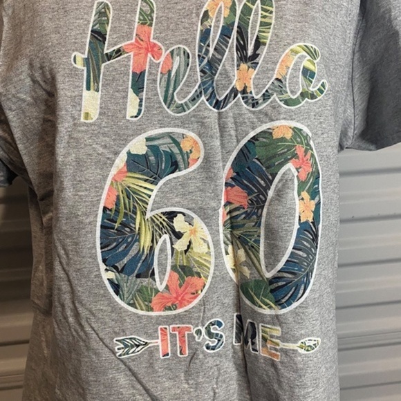 Hello 60 It Me Fruit Of The Loom Grey T-Shirt Women’s Size 2XL - Picture 8 of 8